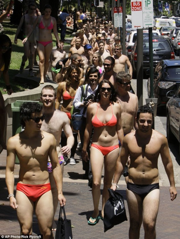 bikini-parade-sydney (13)