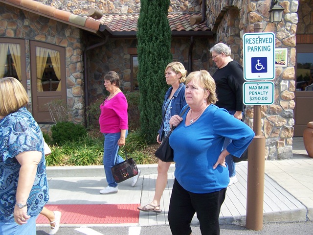 [20100282.jpg]