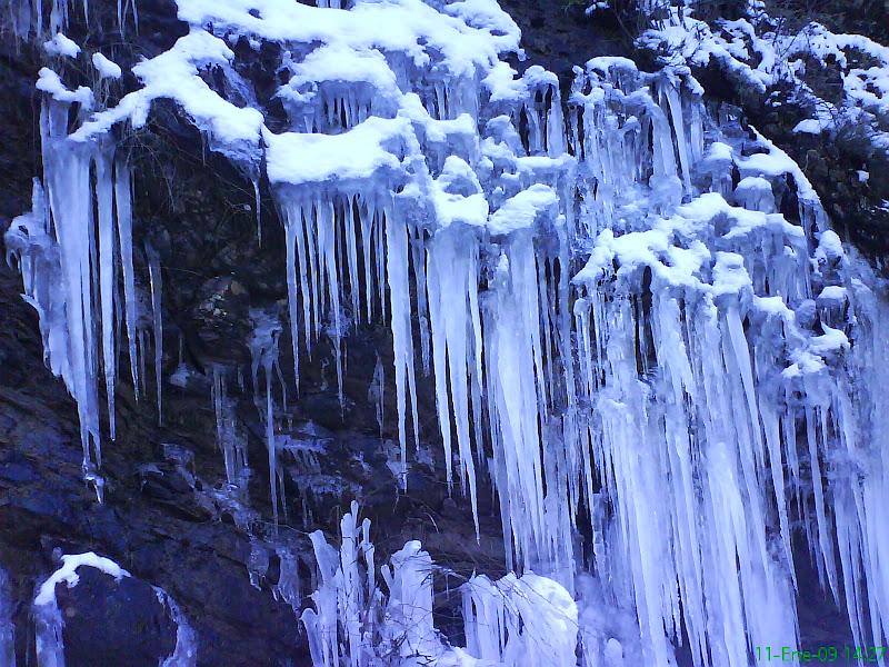 Carámbanos de hielo Carámbanos de hielo