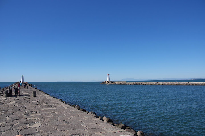Kanaal komt op de Middelandse zee uit