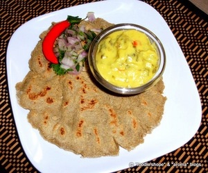 [Asha ar's Pithla Bhakri[6].jpg]