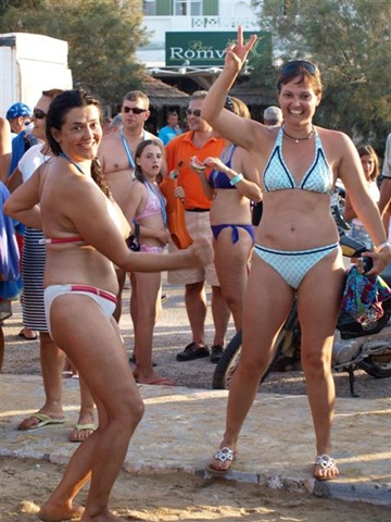 [P7248752 (Medium)[3].jpg]