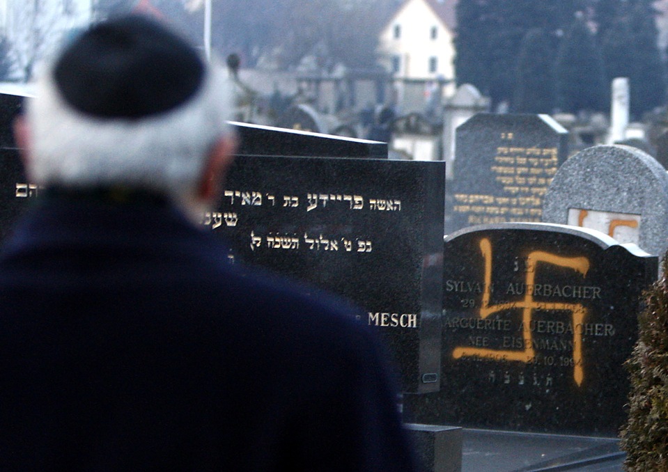 [[Christian Lutz] Graves desecrated[1].jpg]