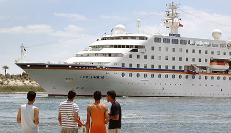 [alg_dubai_cruise_ship[3].jpg]