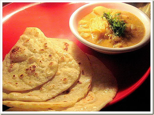 Naan with aloo kurma 1 Naan with aloo kurma 1