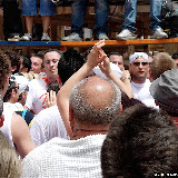 Particolare della paranza del Giglio del Panettiere (paranza nolana F.T.) vista di fronte; anno 2007.