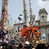 Processione del busto argenteo di S. Paolino durante la benedizione delle macchine dopo la ballata della mattina; anno 2007.