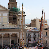 La piazza del Duomo gremita durante la ballata