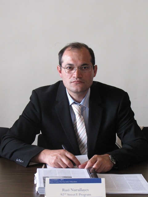 [Ford fellows 2009_Razi Nurullayev (4)[10].jpg]