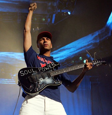 [tom-morello-live[7].jpg]