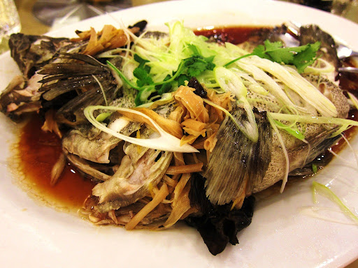 STEAMED LAPU LAPU