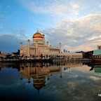 brunei-ramadan-mosque-water-reflection
