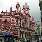 sri-lanka-brilliantly-painted-mosque