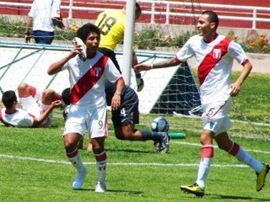 Per&uacute; enfrenta Uruguay