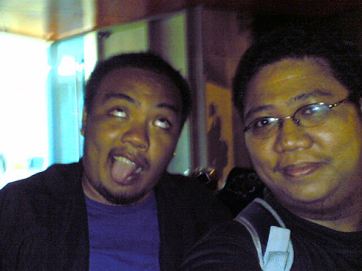 magkaibigan