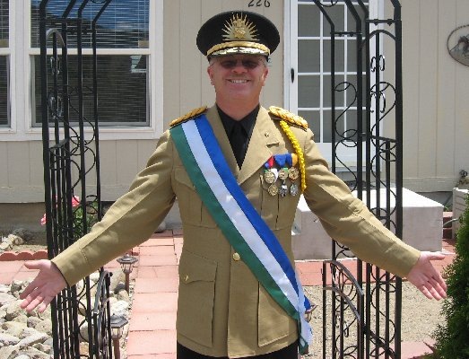 [dictator648.jpg]