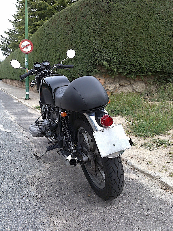 R100%2001.jpg