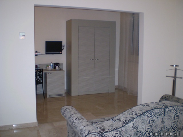 [P1010016[8].jpg]