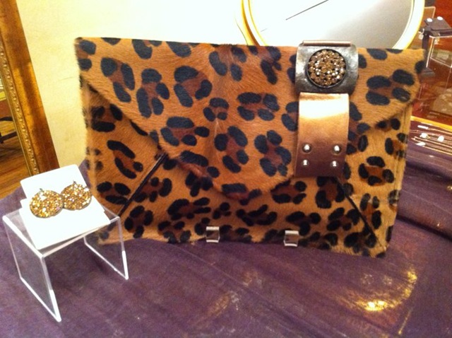 [leopard purse lv2bfit[2].jpg]