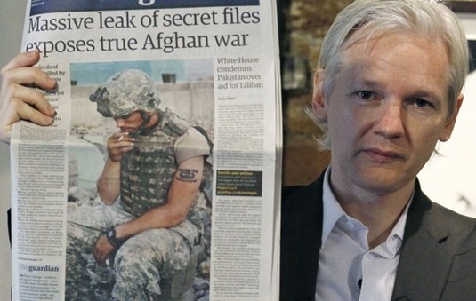 [wikileaks-founder-julian-assange_thumb1[8].jpg]