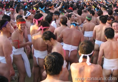 [japan-hadakamatsuri-tm[2].jpg]