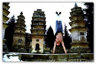 amazingcoolawesomeincredibleShaolinKungFuChinesemartialartsskillphotos1