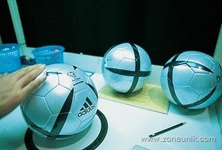 [bola-sepak-1610.jpg]