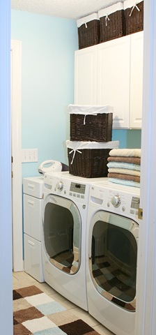 [laundry-room-makeover-after[4].jpg]
