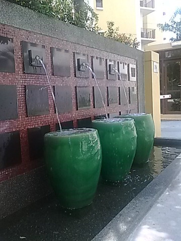 [outdoorwaterfeature15.jpg]