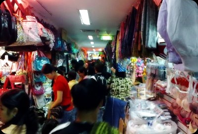 Shopping for Clothes in Divisoria - JustAnotherPixel.net
