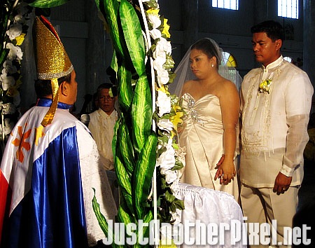 Look at the groom's hand reaching out for his bride's - JustAnotherPixel.net