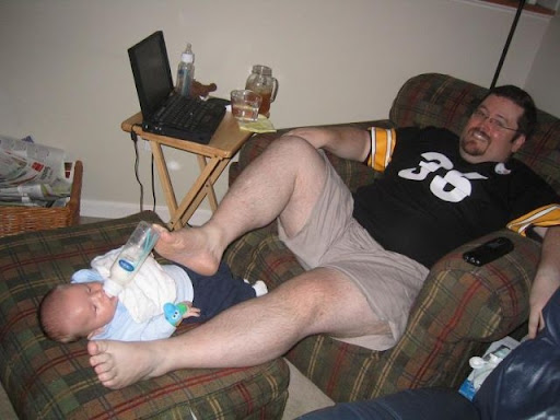 http://lh3.ggpht.com/_bKN77pn74dA/SqB3tLQ6OzI/AAAAAAAACfM/chx5R_P00Us/bad_parenting_11.jpg
