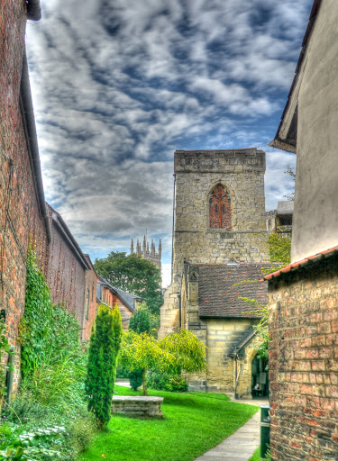 P1160984_78_79_80_81_82_83_tonemapped.JPG