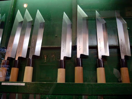 SouthPaw Knives