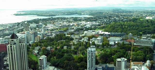 [SkyTower_Panorama1[3].jpg]