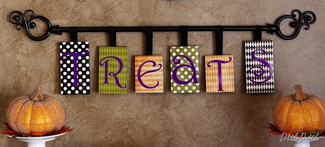 [Halloween Treat Sign[2].jpg]