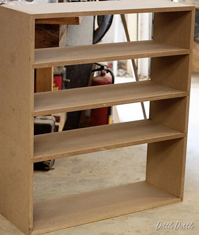 [MDF Closet shelves[2].jpg]