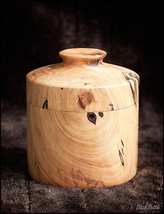 wood-expressions-beech-turned-box-with-lid