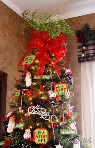 [Christmas tree[3].jpg]