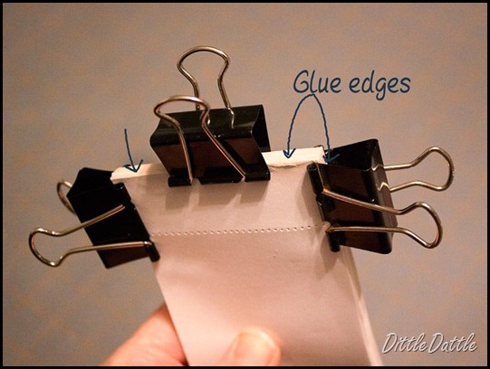 Glue-paper-together-to-make-a-memo-pad Glue-paper-together-to-make-a-memo-pad