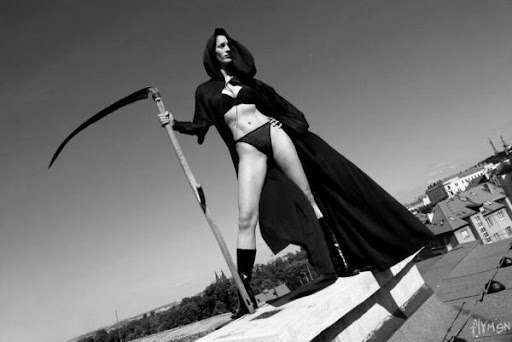 http://lh3.ggpht.com/_bjVjNlkwtQQ/Sdhu1MYqlnI/AAAAAAAAIrE/oGVdZFeTi1o/sexy_death.jpg