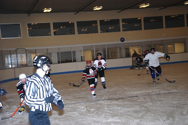 [Hockey boys 4[4].jpg]