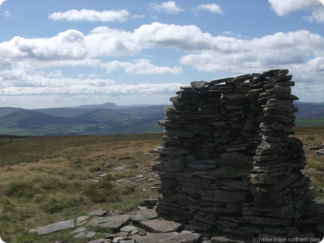 lovely seat seat and ingleborough