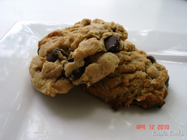 [Krista Kooks Peanut Butter Oatmeal Chocolate Chip Cookies[2].jpg]