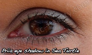 Sea Turtle green mineral eyeshadow by PRIIA Cosmetics