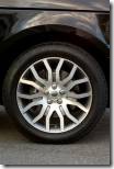 2009_Range_Rover_Autobiography_Wheel_highlight