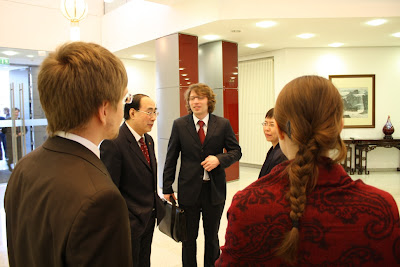 Ambassador mixes with students