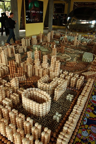 [Eggsarrangement34.jpg]