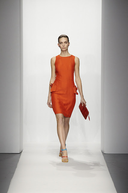 bottega_veneta_resort_2012_runway_028_1111339121.jpg