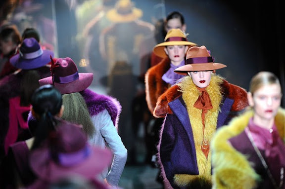Gucci-Fall-Winter-2011-20-053-e1304976704576.jpg